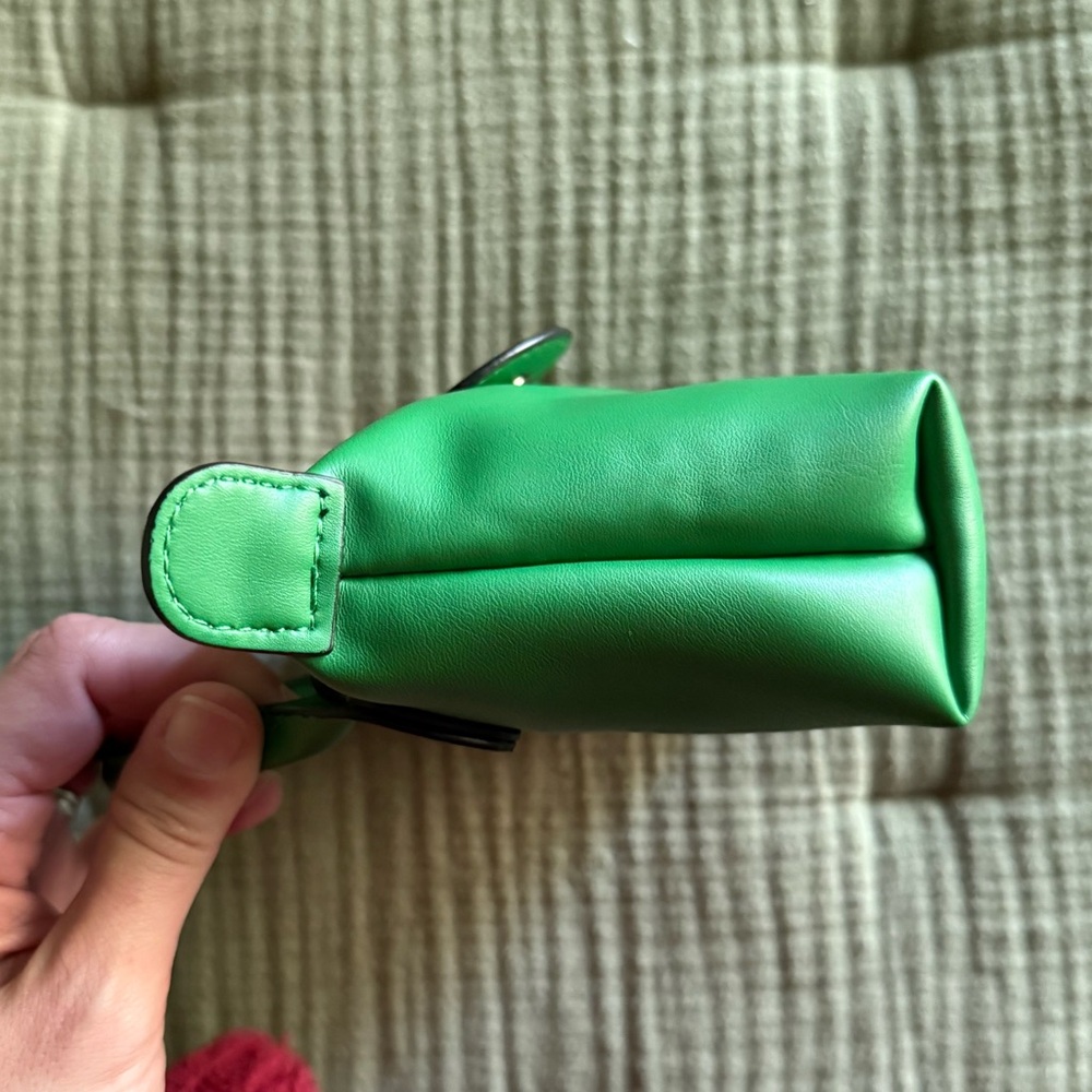 Longchamp LE PLIAGE XTRA XS POUCH in Green 🍀 - Picture 2 of 11